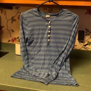 American Eagle 🦅 LS tshirt blue W/ light blue